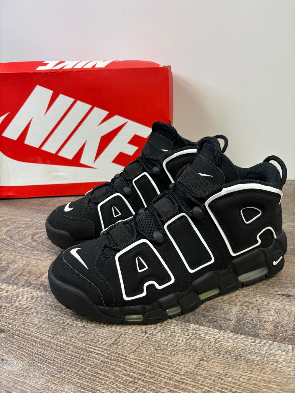 Nike Air More Uptempo Black White Men’s Size 10 414962-002